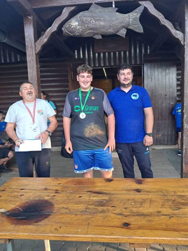 MLADI RIBIČI Održano peto kolo Lige Mladeži 2025. u ribolovu udicom na plovak (6) MLADI RIBIČI Održano peto kolo Lige Mladeži 2025. u ribolovu udicom na plovak (6)