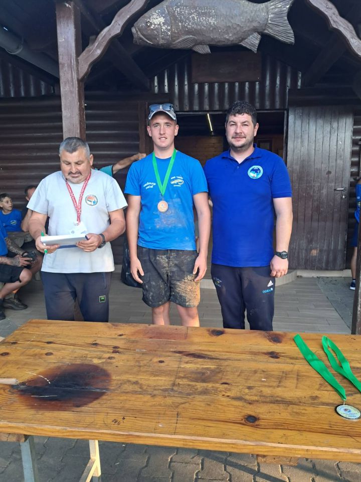 MLADI RIBIČI Održano peto kolo Lige Mladeži 2025. u ribolovu udicom na plovak (9) MLADI RIBIČI Održano peto kolo Lige Mladeži 2025. u ribolovu udicom na plovak (9)