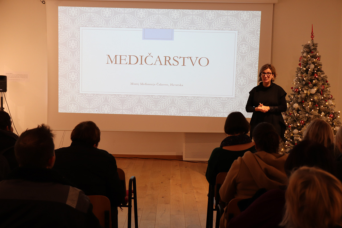 MMČ Humana Nova (6) MMČ Humana Nova (6)