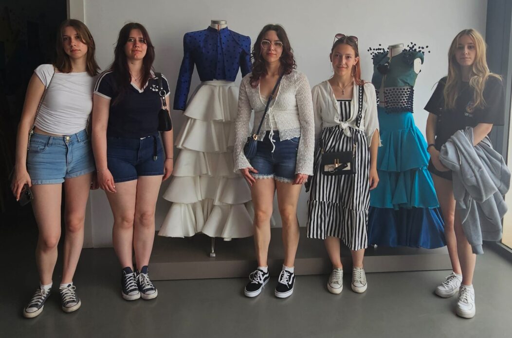 MODA U SEVILLI Učenice Gospodarske škole blistale u španjolskoj školi mode (5) MODA U SEVILLI Učenice Gospodarske škole blistale u španjolskoj školi mode (5)