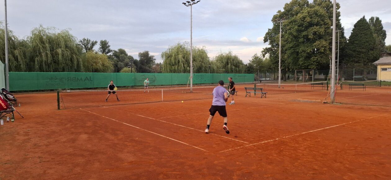 MURSKI KUP Novak i Bralić pobjednici teniskog turnira u finalu punom preokreta (6) MURSKI KUP Novak i Bralić pobjednici teniskog turnira u finalu punom preokreta (6)