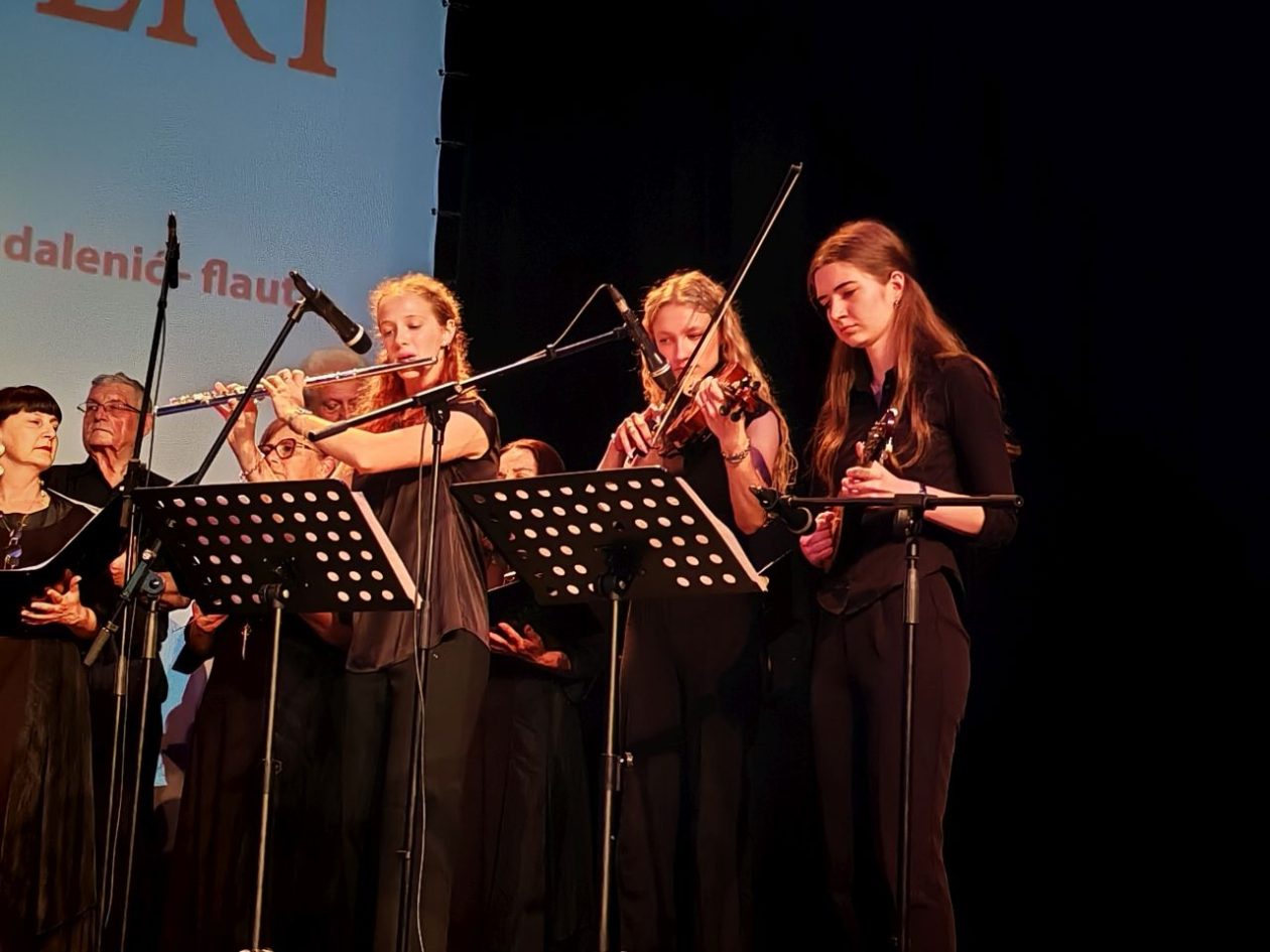 MURSKO SREDIŠĆE Održan godišnji koncert KUD-a Mura u CZK Rudar (10)