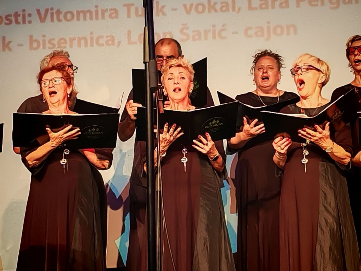 MURSKO SREDIŠĆE Održan godišnji koncert KUD-a Mura u CZK Rudar (13)
