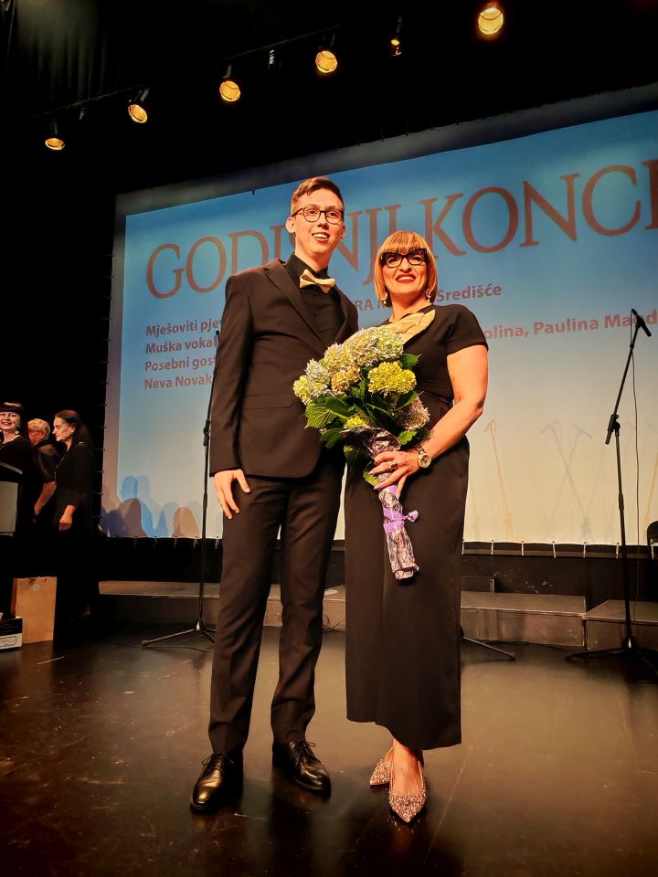 MURSKO SREDIŠĆE Održan godišnji koncert KUD-a Mura u CZK Rudar (2)