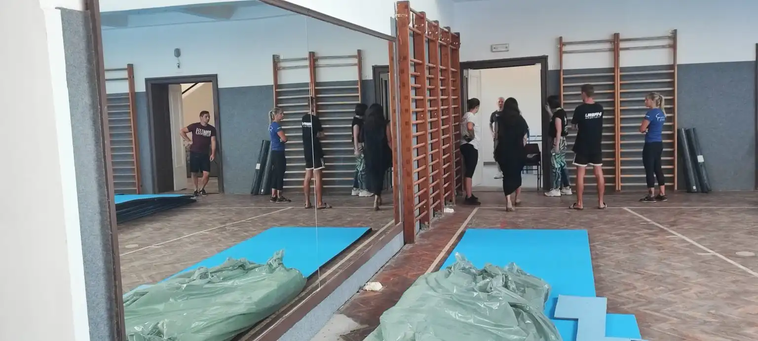 Macanov dom (16) Macanov dom (16)