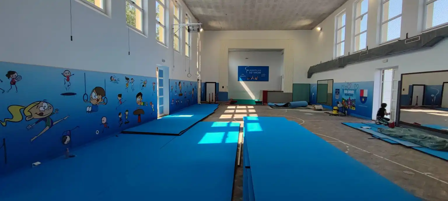 Macanov dom (21) Macanov dom (21)