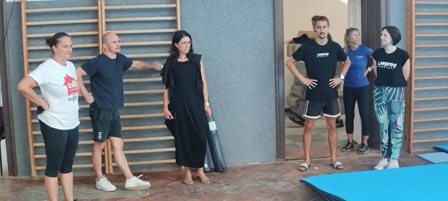 Macanov dom (8) Macanov dom (8)