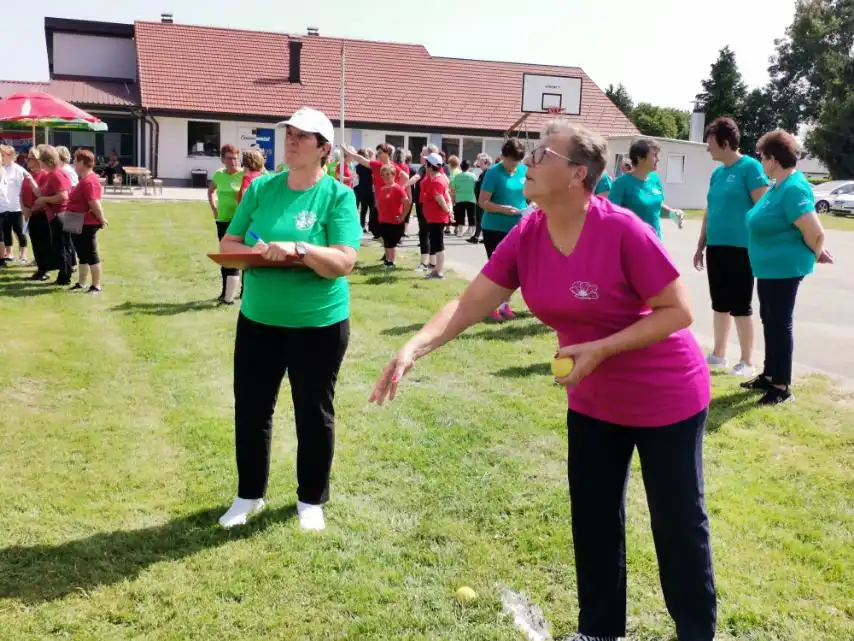 Macinec – sportski susreti udruga žena (30) Macinec – sportski susreti udruga žena (30)