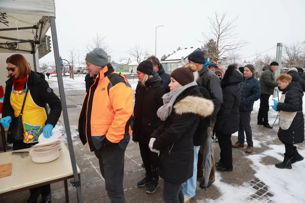 Mala Subotica podjela ribica – sveta tri kralja (14)