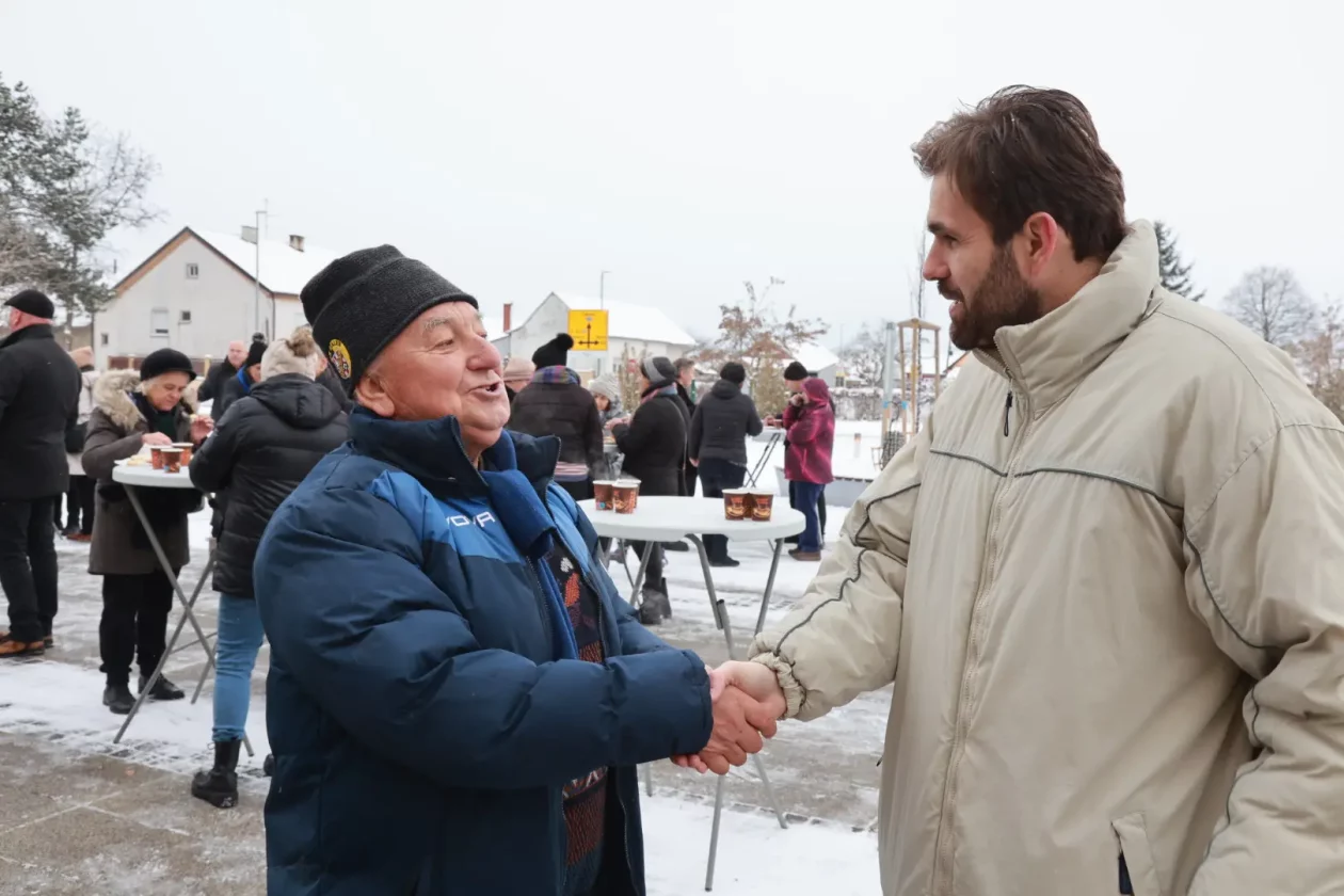 Mala Subotica podjela ribica – sveta tri kralja (18)