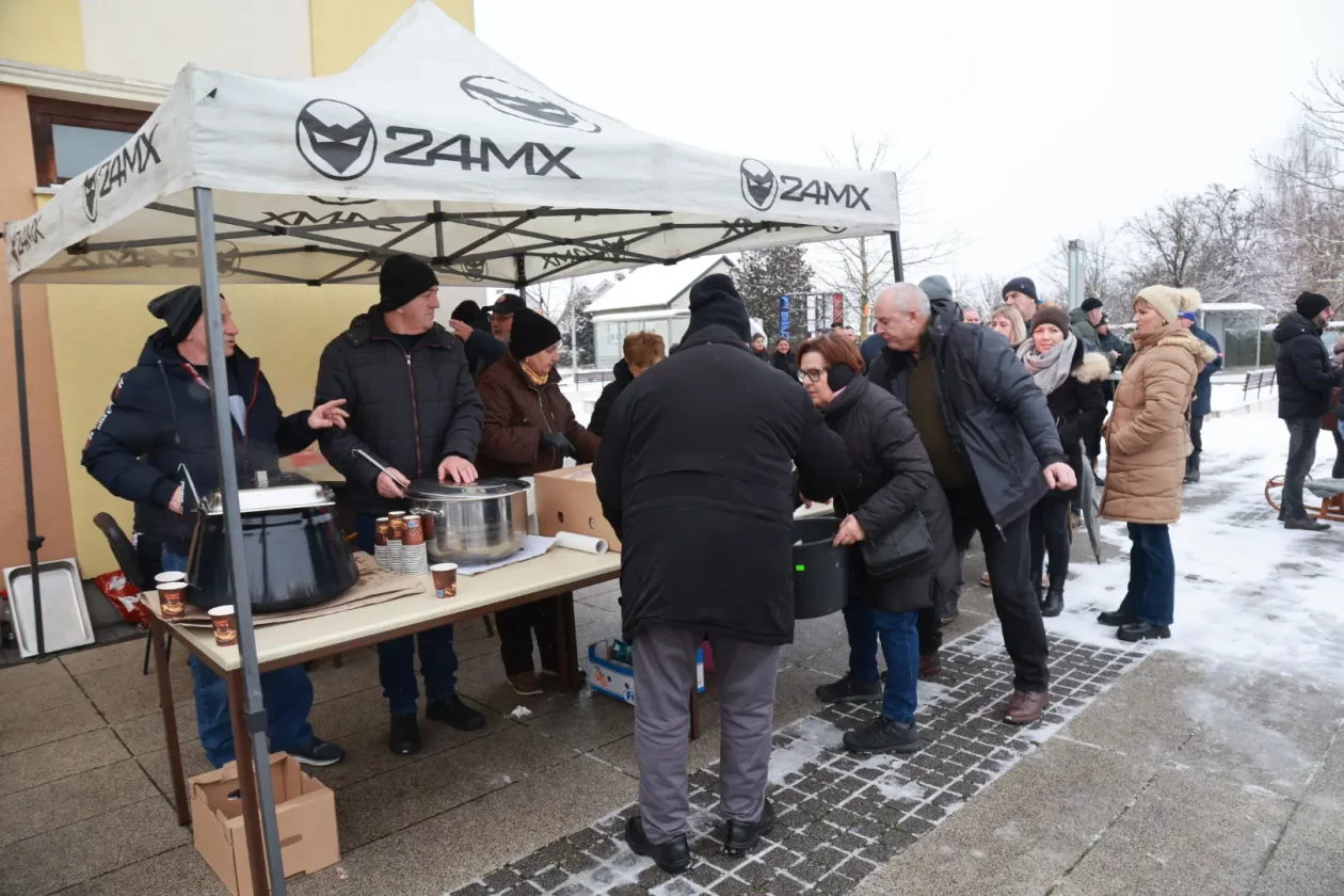 Mala Subotica podjela ribica – sveta tri kralja (20)