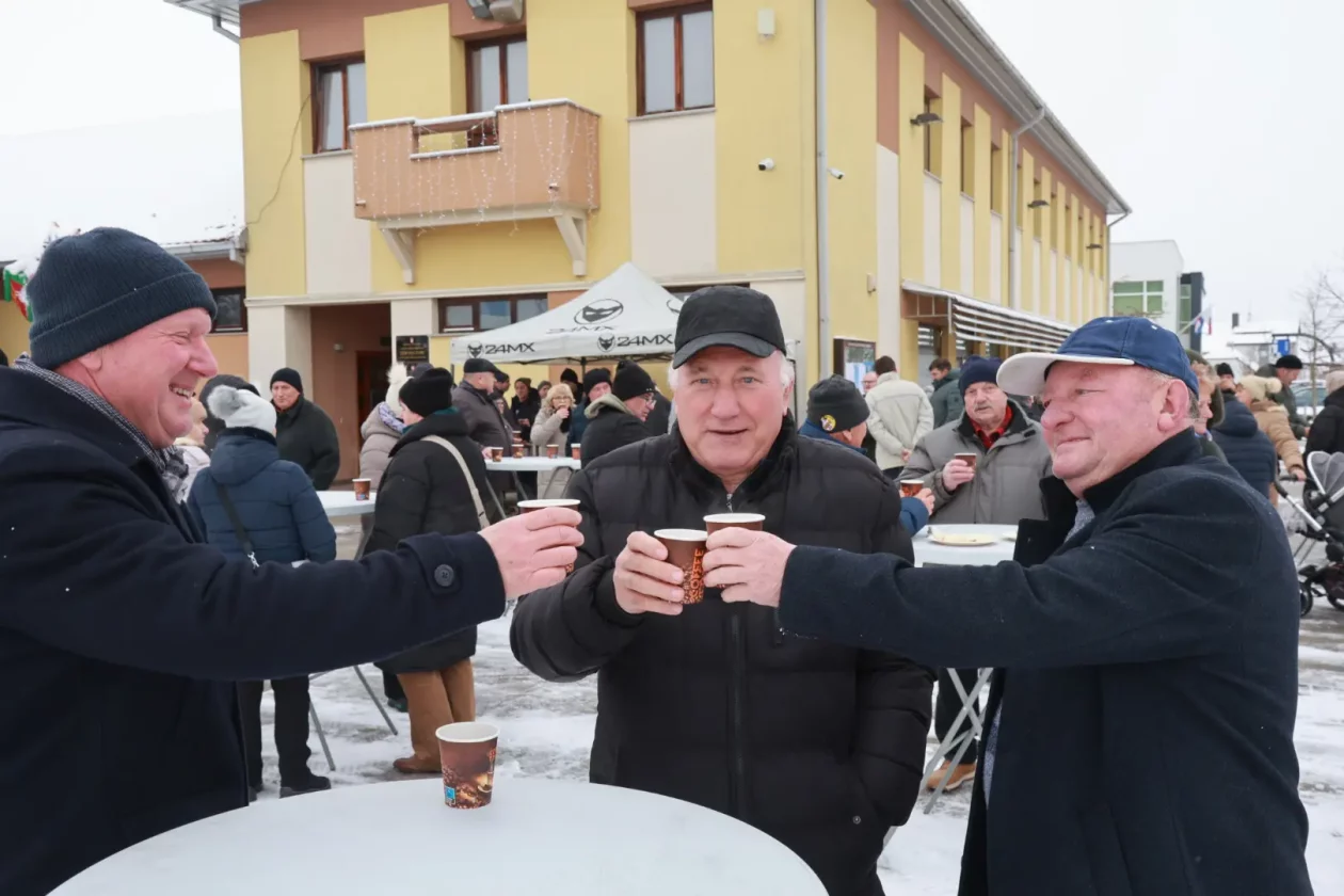 Mala Subotica podjela ribica – sveta tri kralja (28)