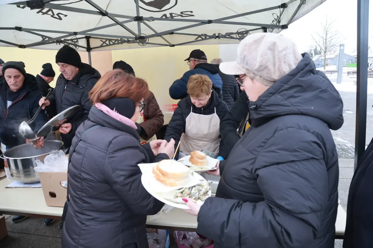 Mala Subotica podjela ribica – sveta tri kralja (5)