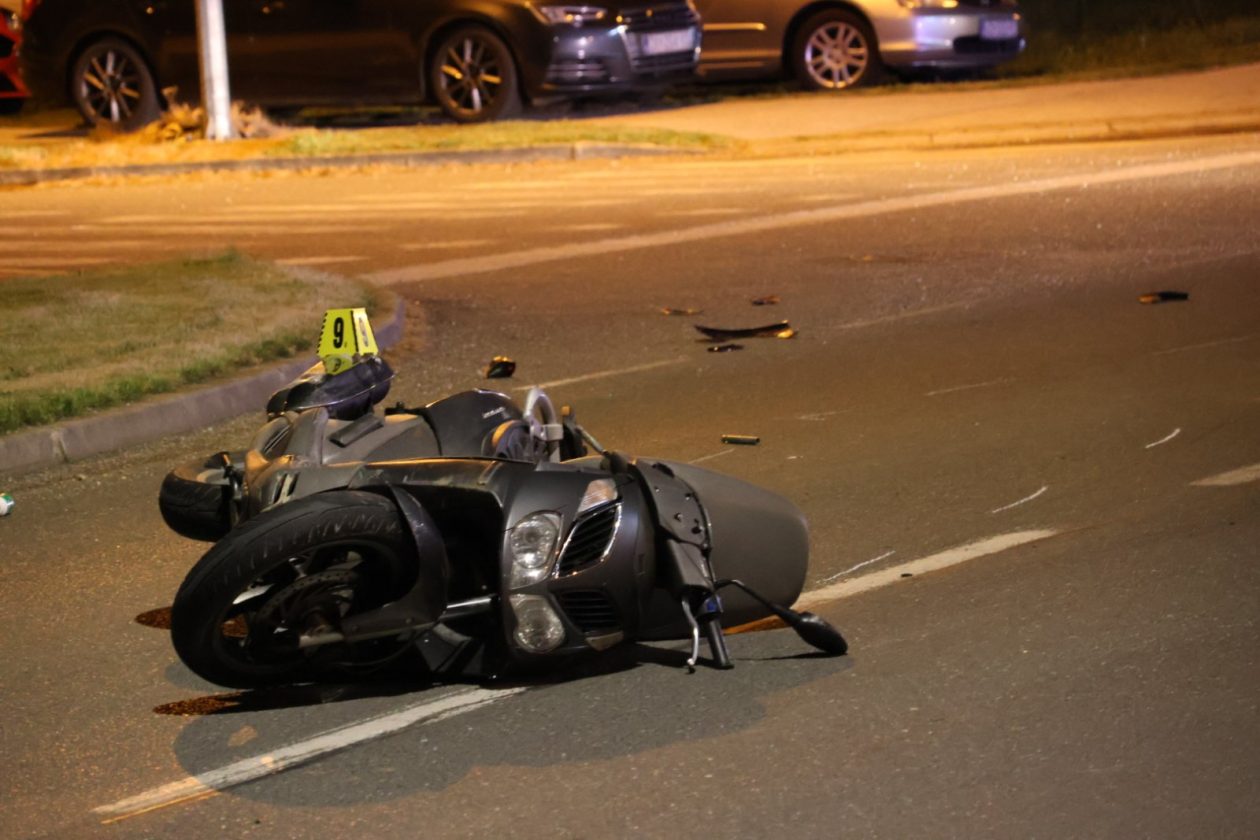 Mala Subotica prometna nesreća skuter motociklist Haix (6) – skuter nesreća ilustracija motor
