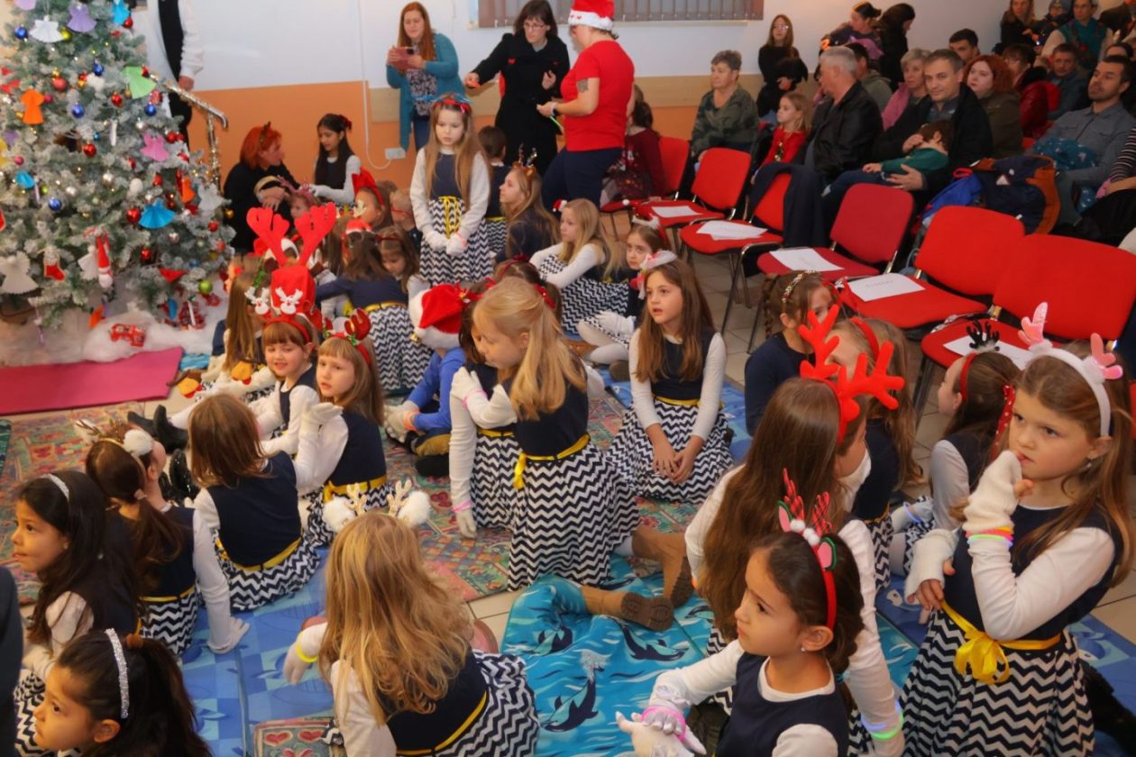 Mali Advent u Mihovljanu okupio mještane u blagdanskom duhu (1)