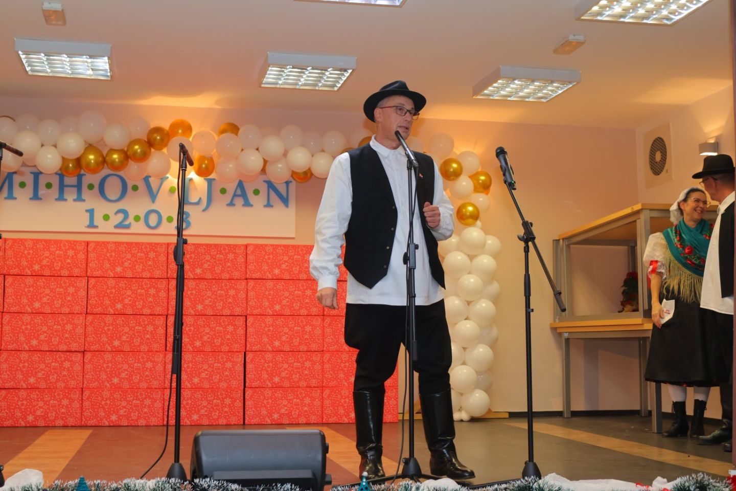 Mali Advent u Mihovljanu okupio mještane u blagdanskom duhu (4) Mali Advent u Mihovljanu okupio mještane u blagdanskom duhu (4)