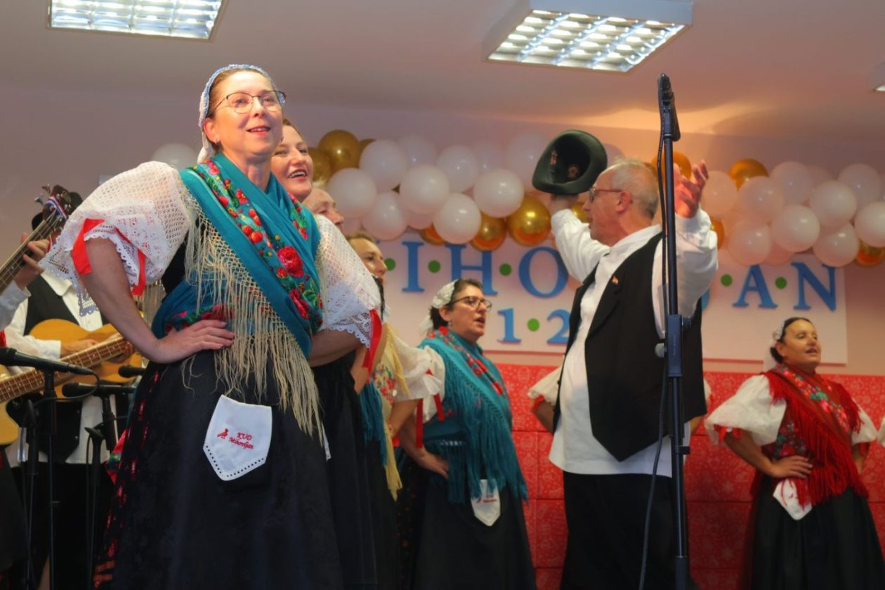 Mali Advent u Mihovljanu okupio mještane u blagdanskom duhu (9)