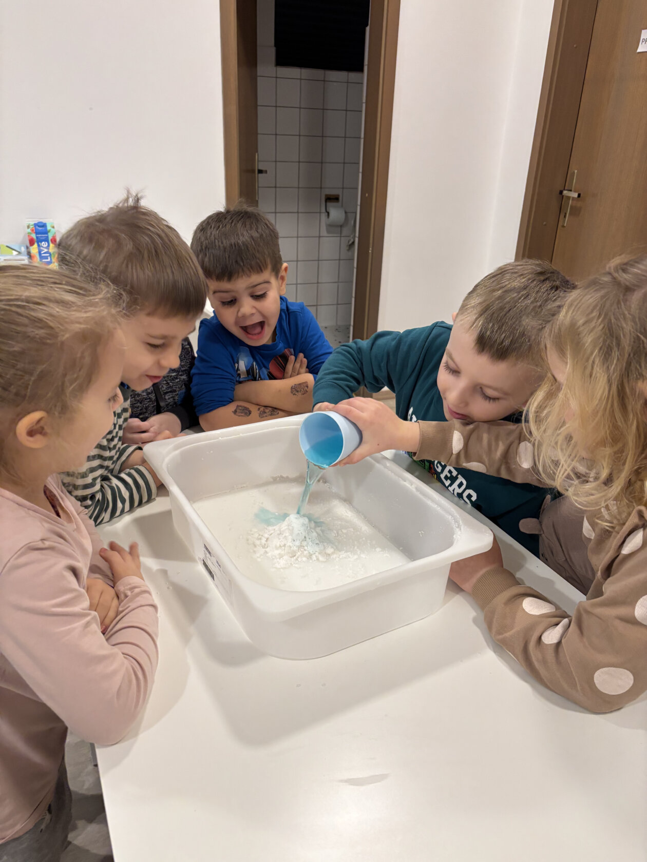 Mali istraživači 1 Mali istraživači 1