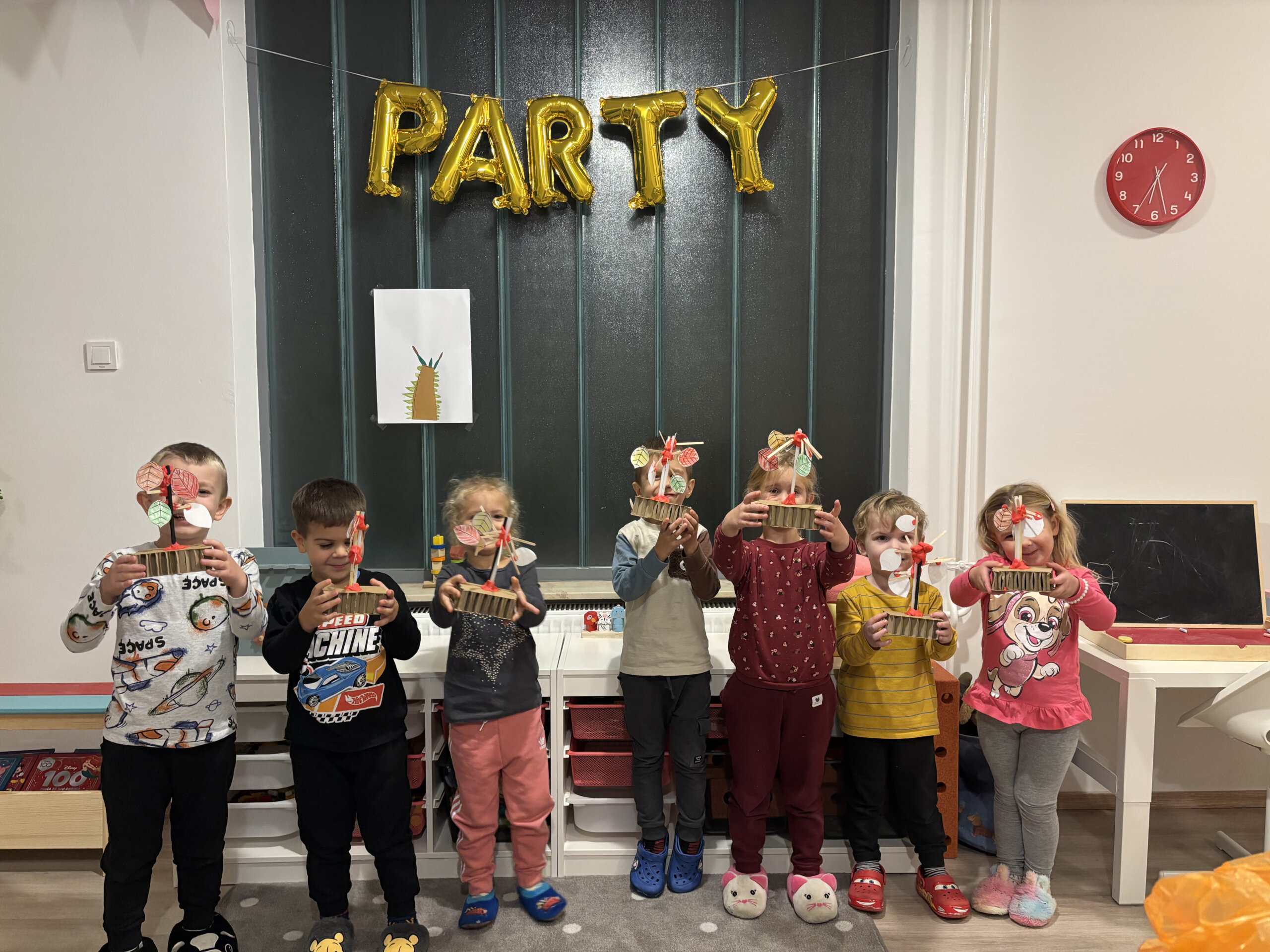 Mali istraživači Mali istraživači