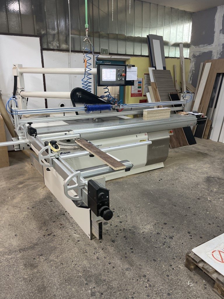 Manitu (5) (Medium) Manitu (5) (Medium)