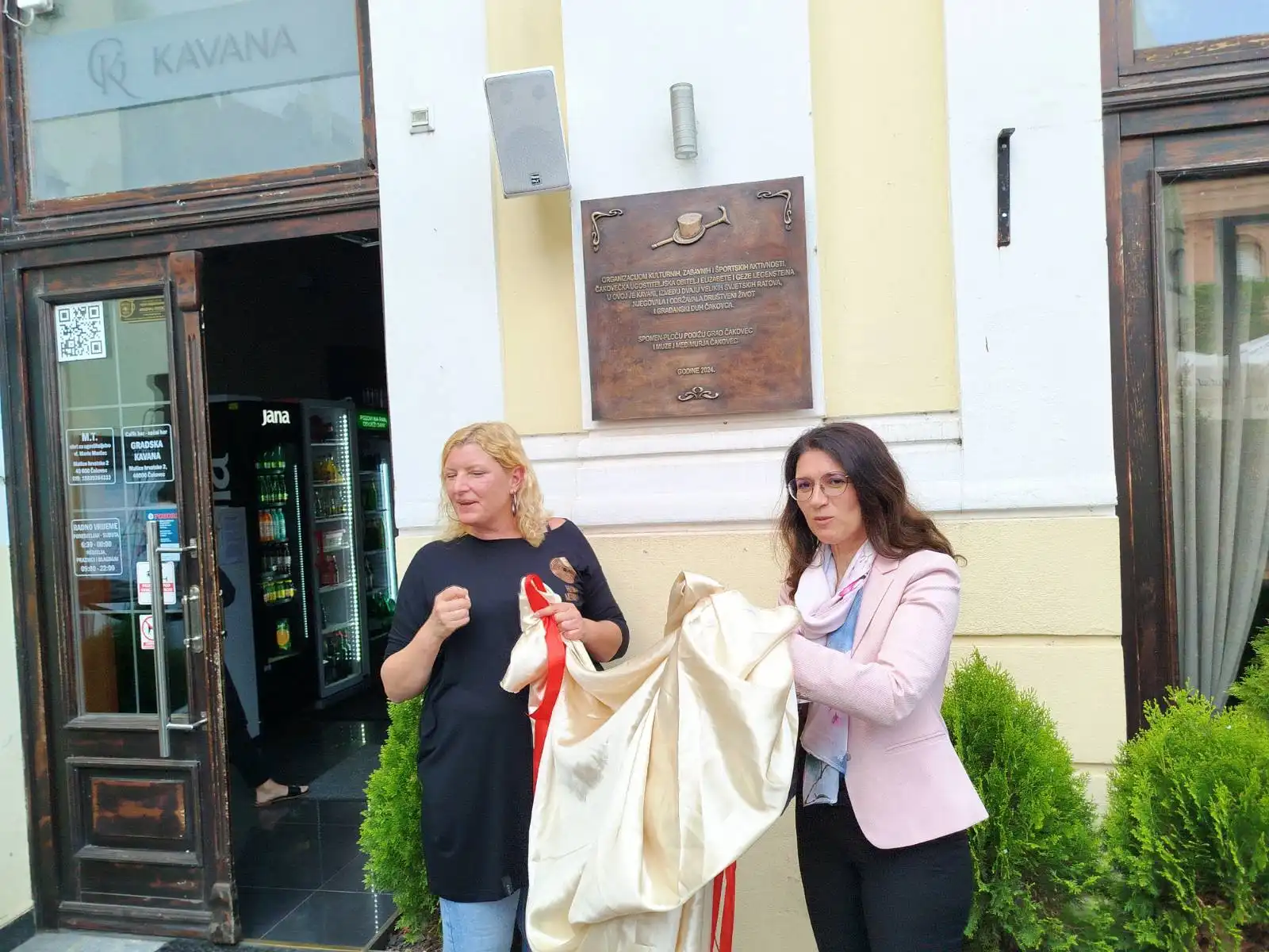 Maša Hrustek Sobočan i Ljerka Cividni