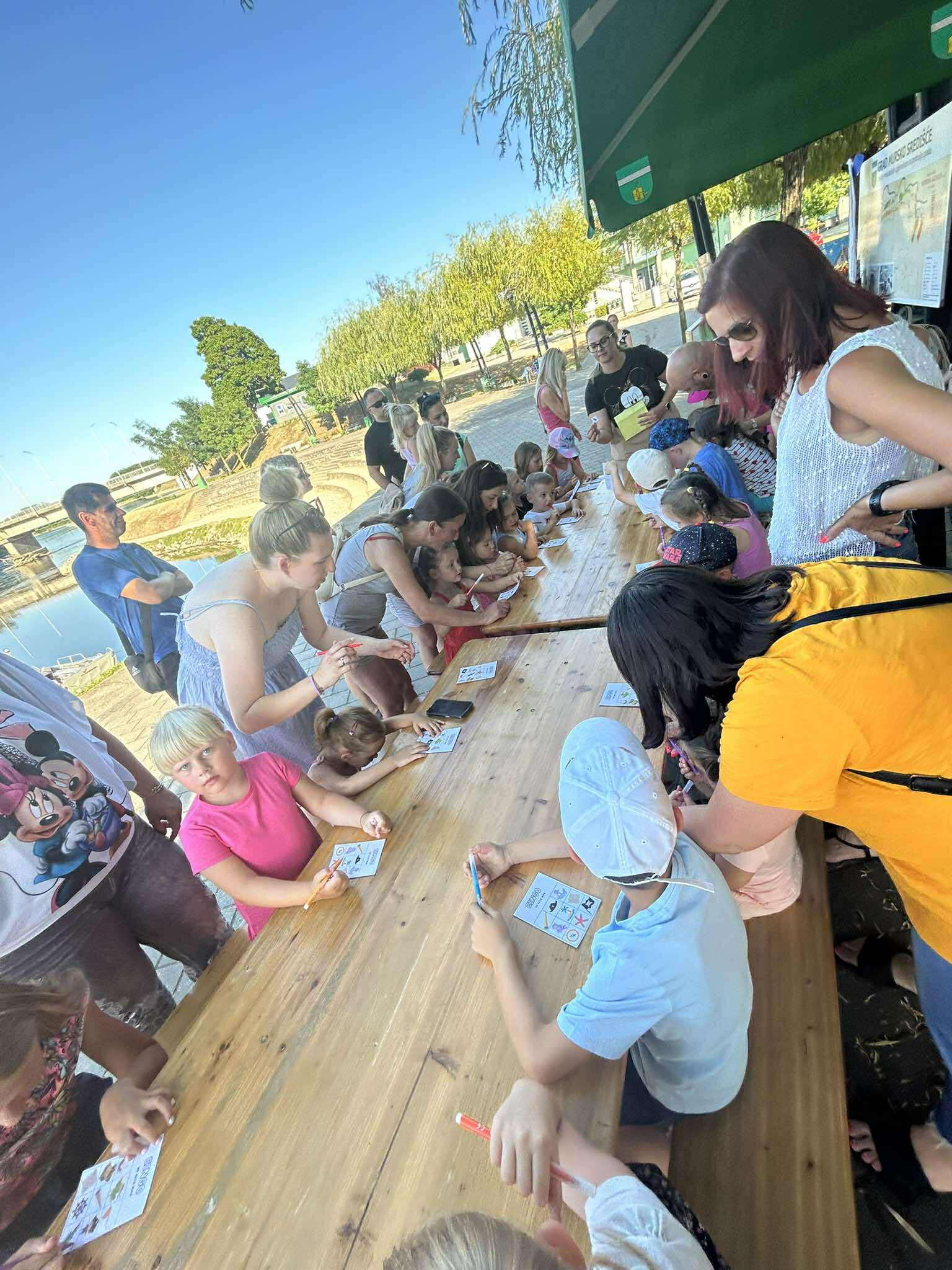 Mašta na šetnici – tri dana igre, boja i blaga! (12) Mašta na šetnici – tri dana igre, boja i blaga! (12)