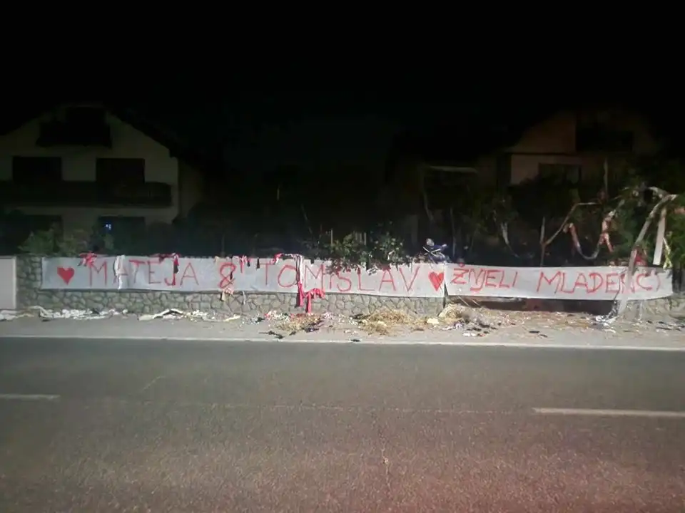 Mateja Kraljić i Tomislav Srša najavili vjenčanje (6) Mateja Kraljić i Tomislav Srša najavili vjenčanje (6)