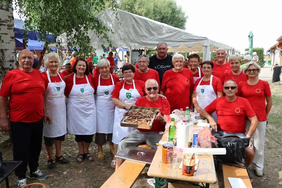 Matica umirovljenika Međimurske županije održala drugu čevapčijadu (15) Matica umirovljenika Međimurske županije održala drugu čevapčijadu (15)