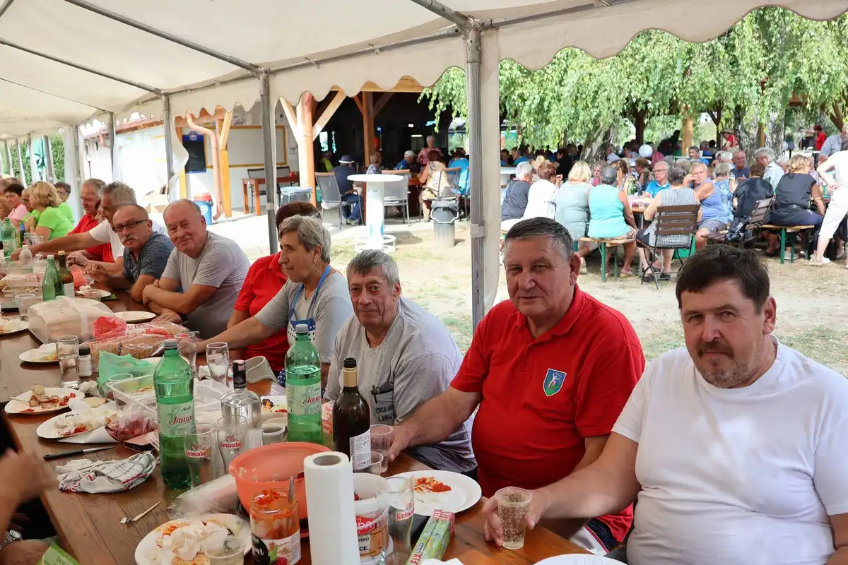 Matica umirovljenika Međimurske županije održala drugu čevapčijadu (16) Matica umirovljenika Međimurske županije održala drugu čevapčijadu (16)