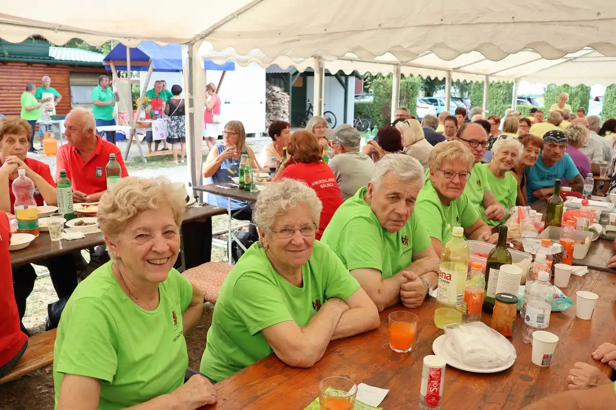 Matica umirovljenika Međimurske županije održala drugu čevapčijadu (17) Matica umirovljenika Međimurske županije održala drugu čevapčijadu (17)