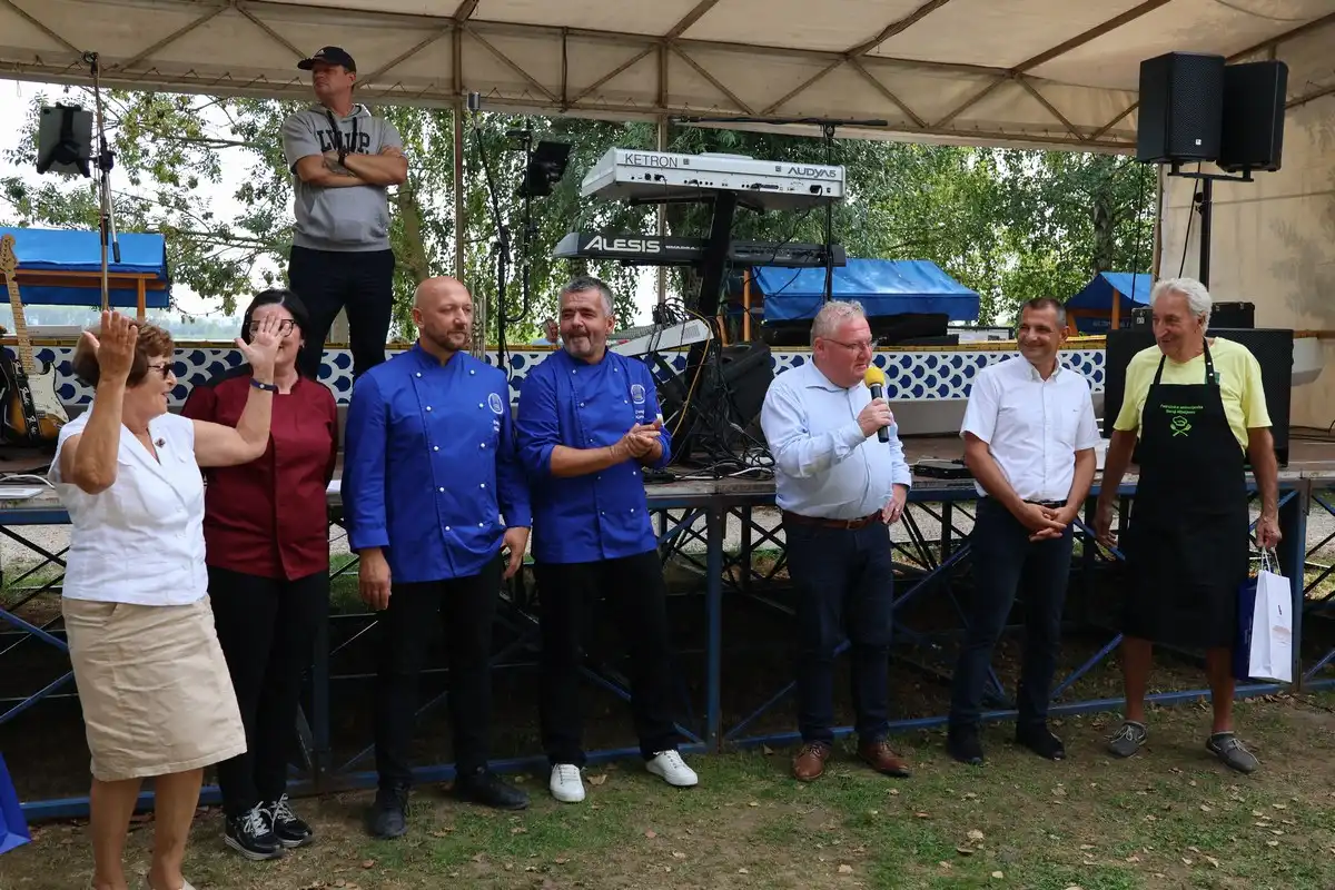 Matica umirovljenika Međimurske županije održala drugu čevapčijadu (26) Matica umirovljenika Međimurske županije održala drugu čevapčijadu (26)