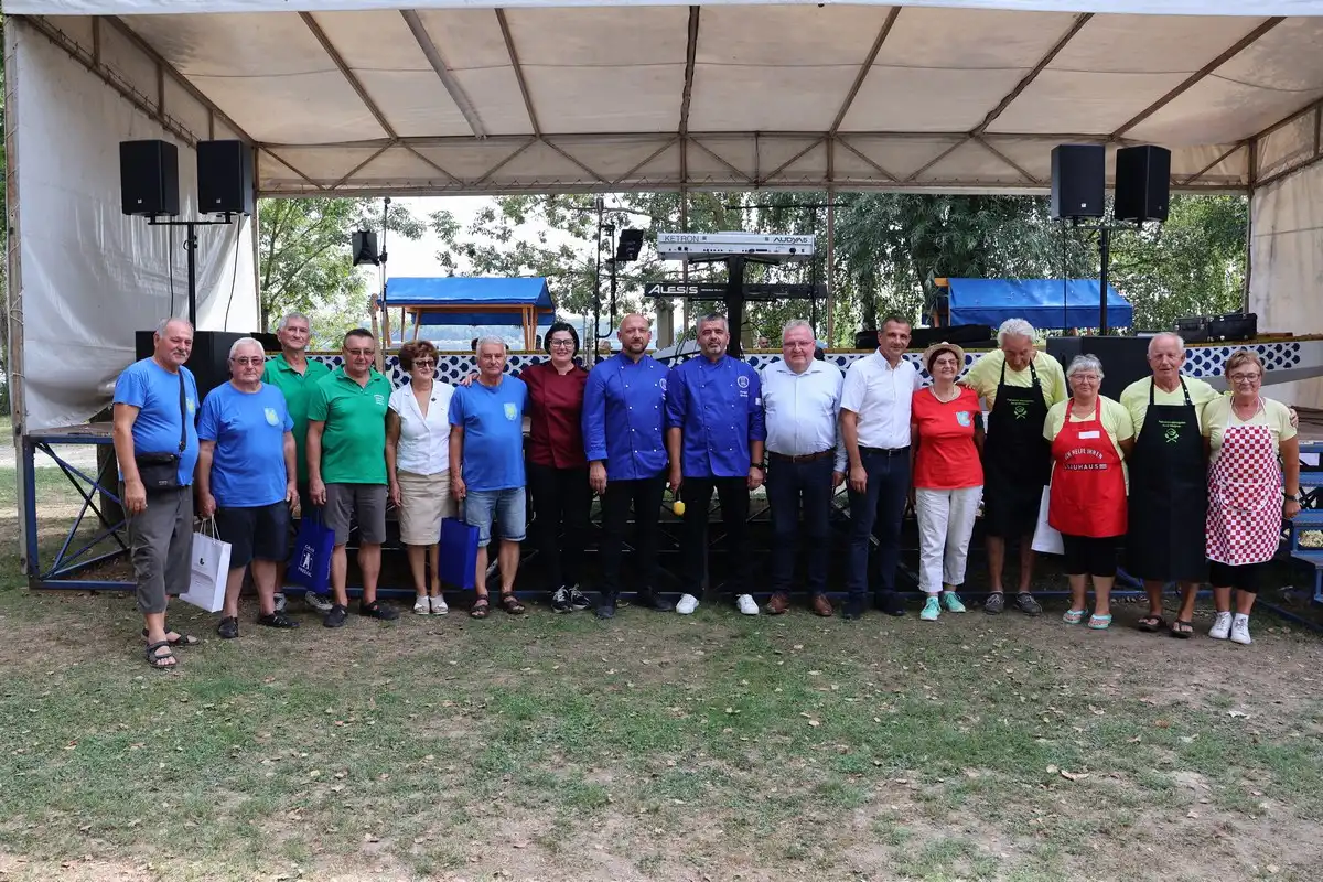 Matica umirovljenika Međimurske županije održala drugu čevapčijadu (27) Matica umirovljenika Međimurske županije održala drugu čevapčijadu (27)