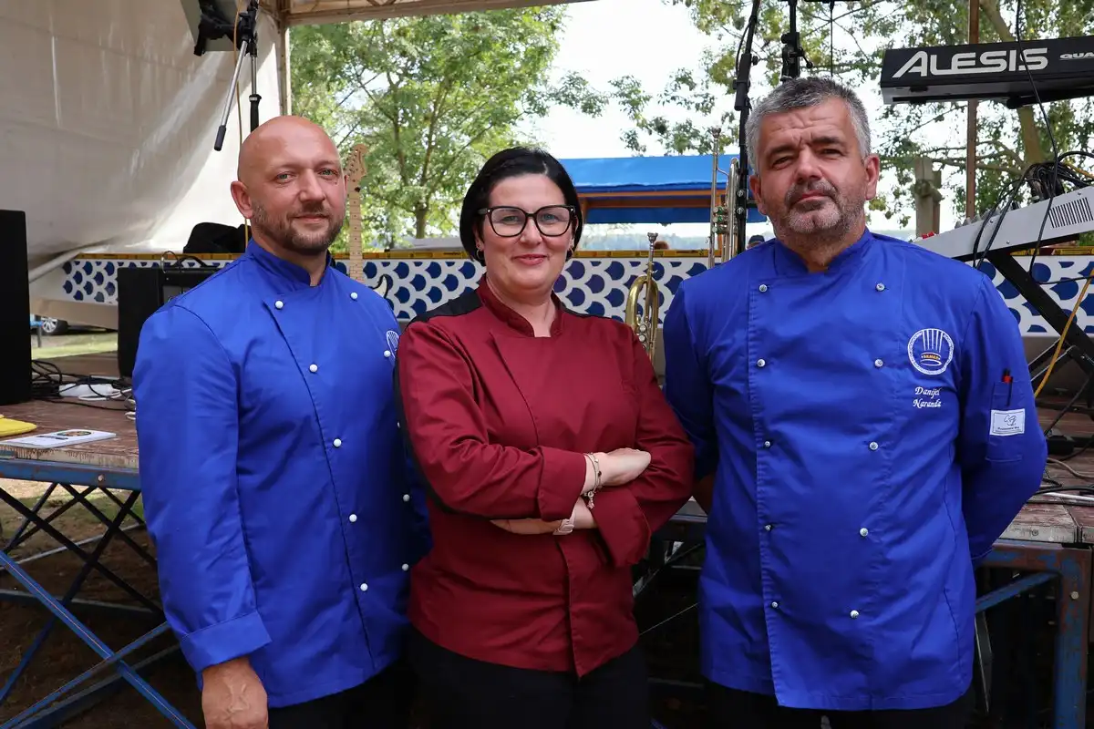 Matica umirovljenika Međimurske županije održala drugu čevapčijadu (29) Matica umirovljenika Međimurske županije održala drugu čevapčijadu (29)