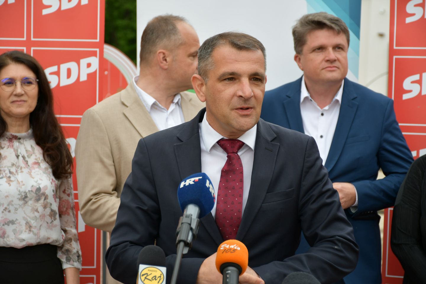 Matija Posavec (2) Matija Posavec (3)