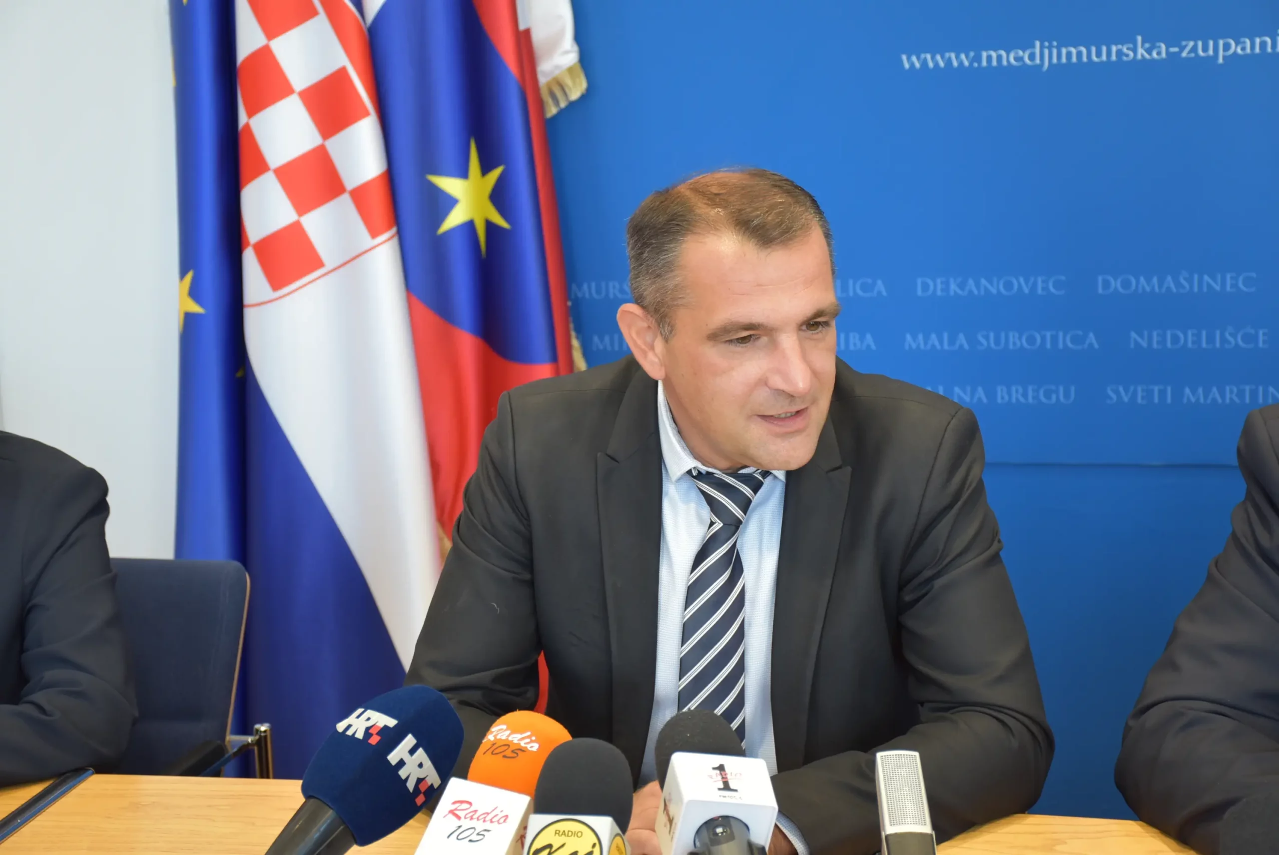 Matija Posavec (2) Matija Posavec (2)