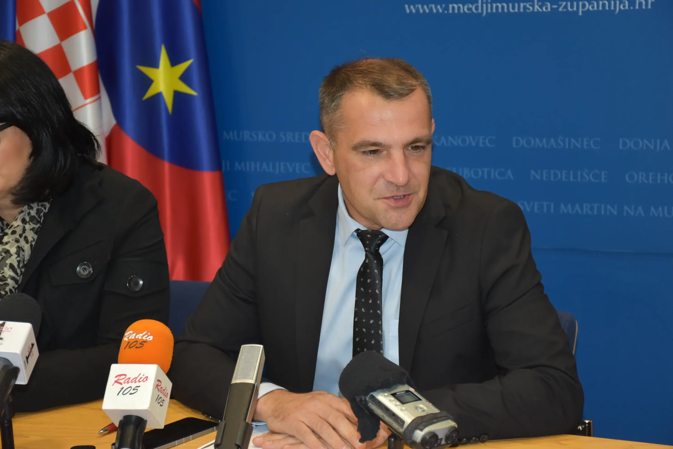 Matija Posavec (2) Matija Posavec (2)