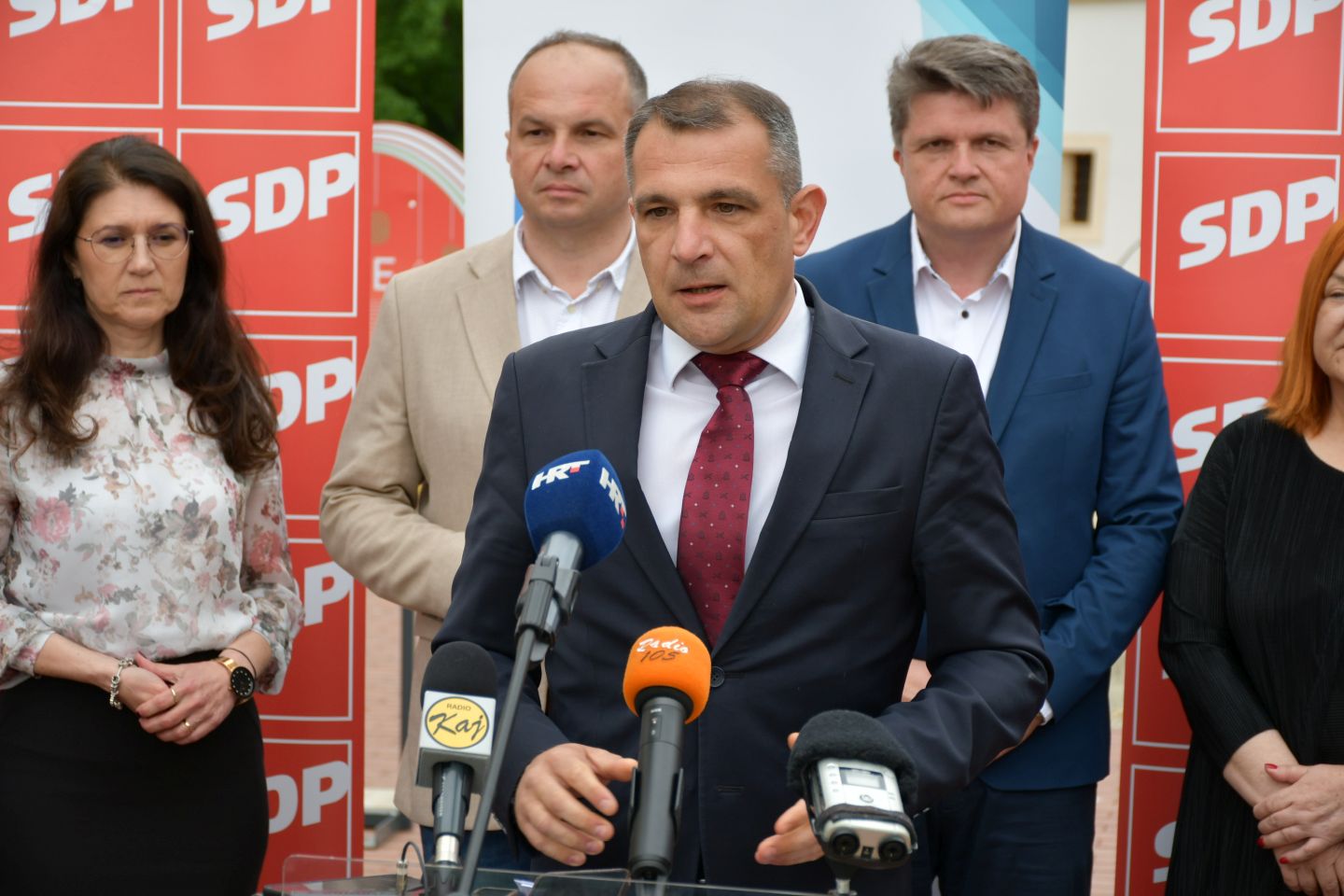 Matija Posavec (4) Matija Posavec (4)