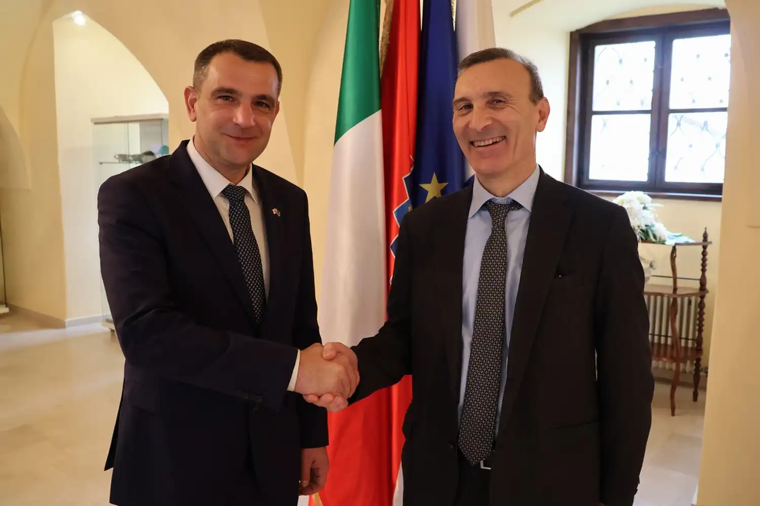 Matija Posavec i Talijanski veleposlanik Paolo Trichilo (2)