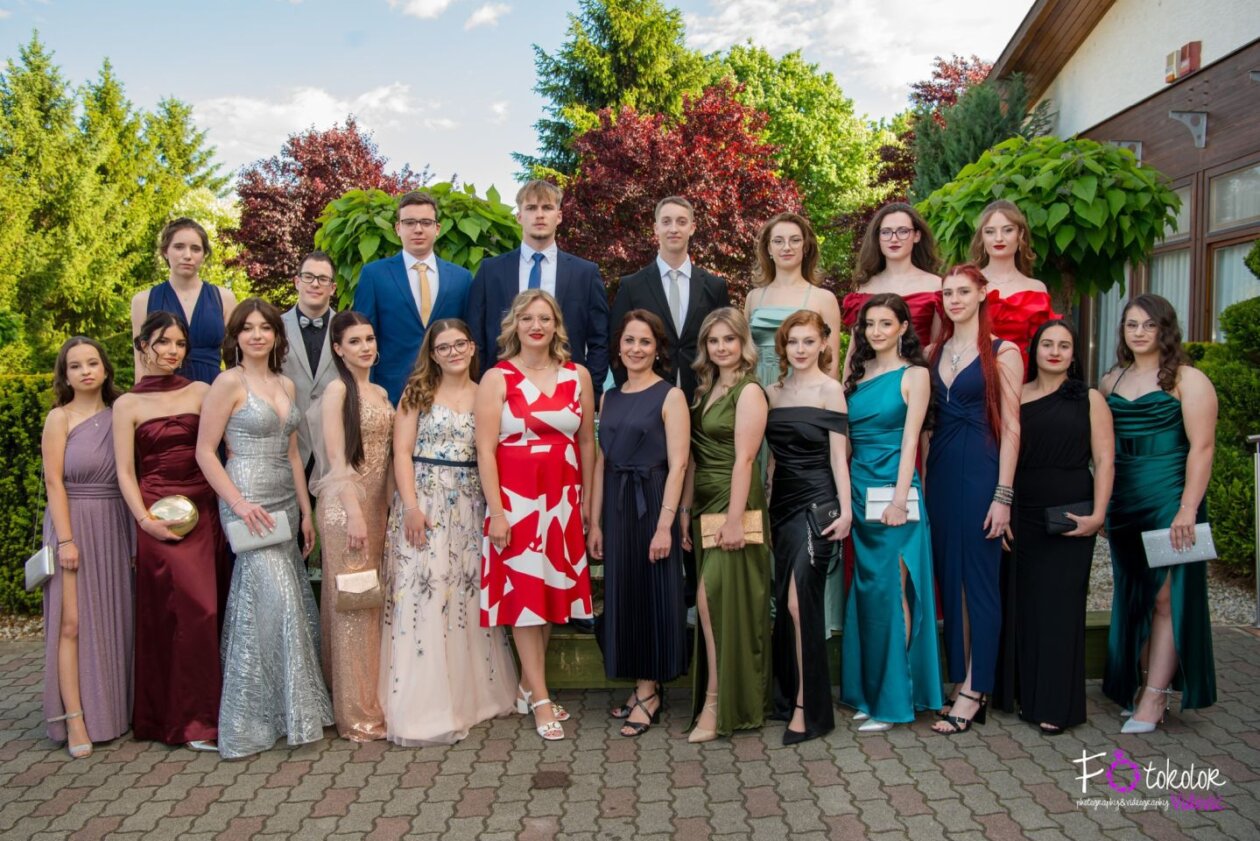 Maturalna večer Gimnazije Josipa Slavenskog 2025 (5) Maturalna večer Gimnazije Josipa Slavenskog 2025 (5)