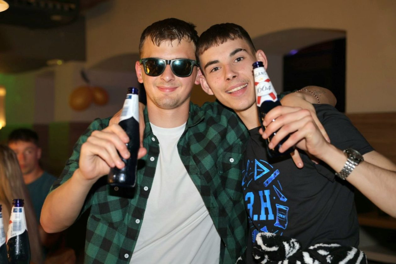 Maturalny party u podroomu (19)