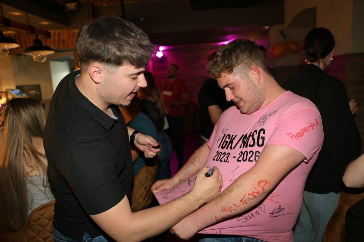 Maturalny party u podroomu (26)