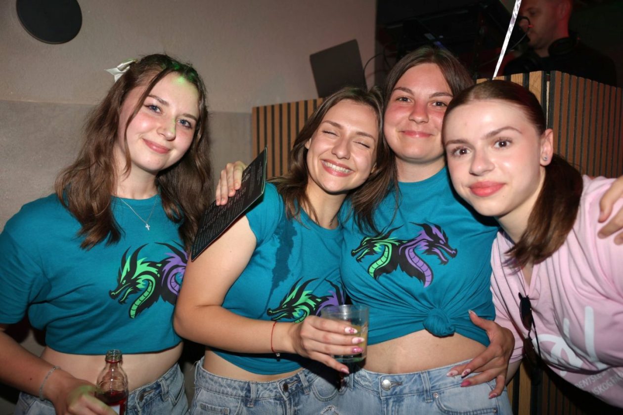 Maturalny party u podroomu (30)