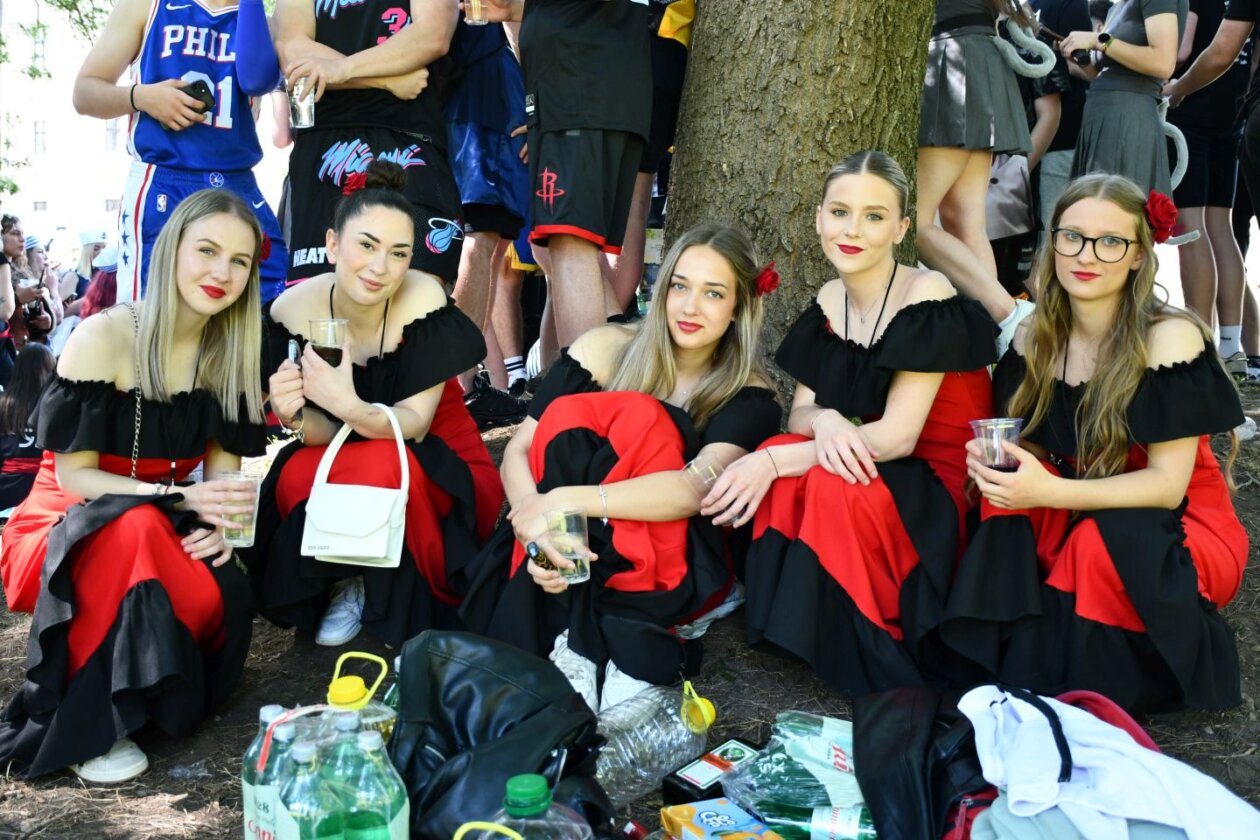 Maturanti, prvi dan u čakovečkom parku 2025 (22)