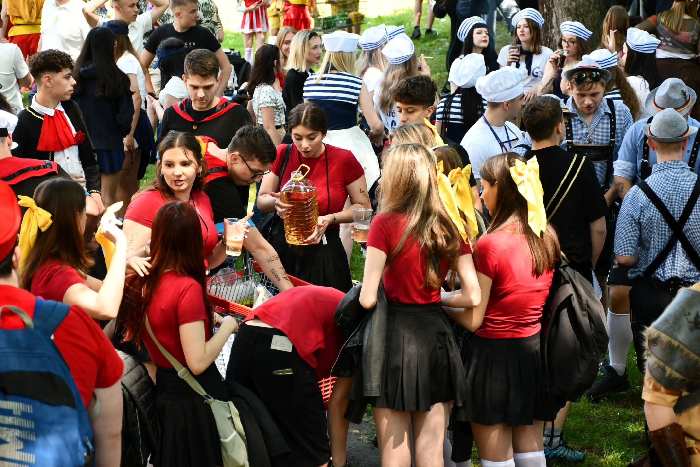 Maturanti, prvi dan u čakovečkom parku 2025 (41)