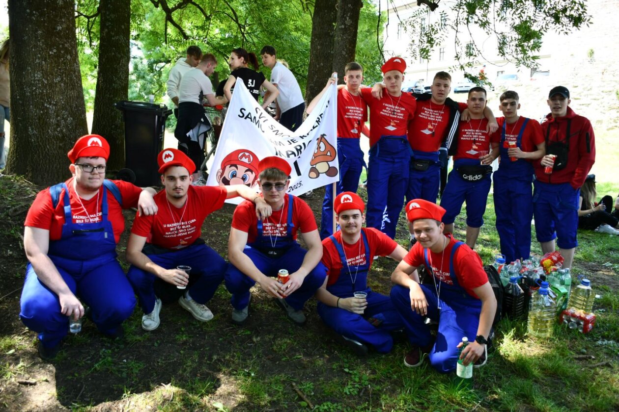 Maturanti, prvi dan u čakovečkom parku 2025 (45)