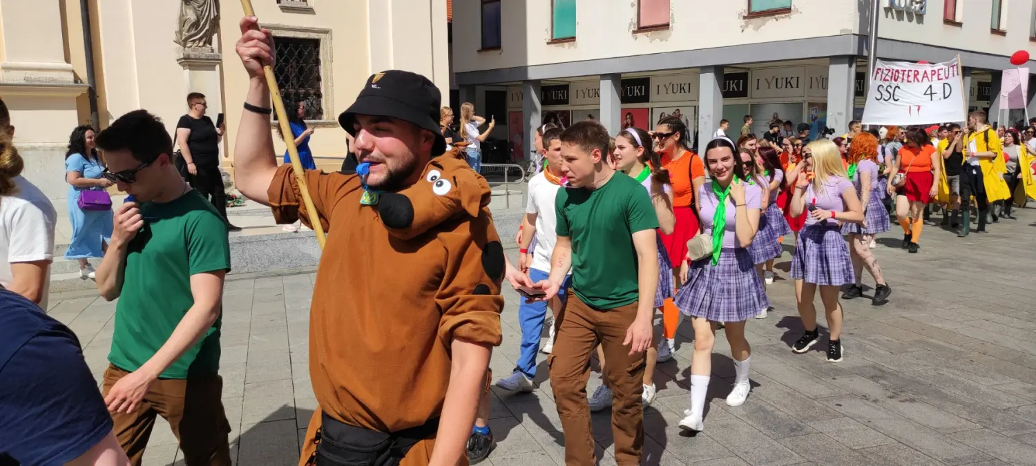 Maturanti,povorka,2024 (10) Maturanti,povorka,2024 (10)