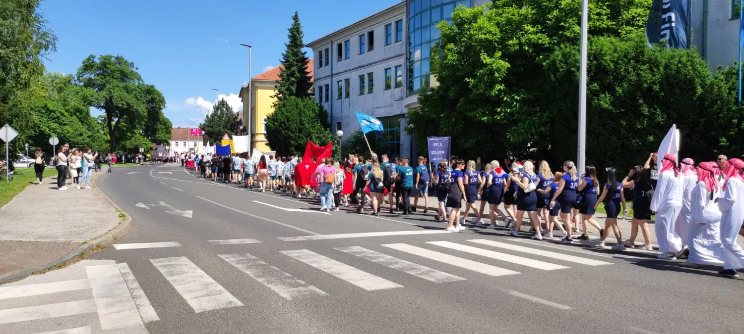 Maturanti,povorka,2024 (19) Maturanti,povorka,2024 (19)