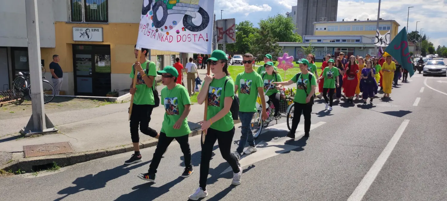 Maturanti,povorka,2024 (24) Maturanti,povorka,2024 (24)