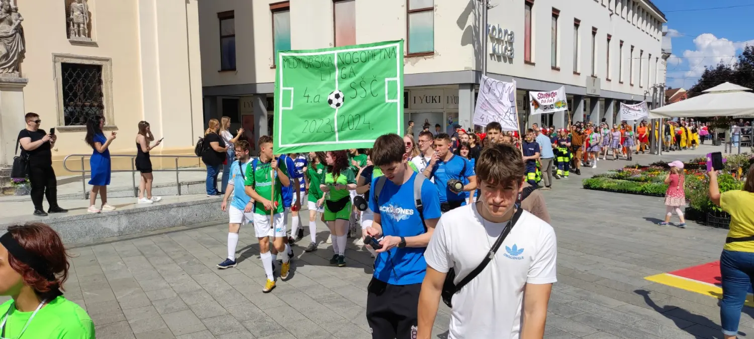 Maturanti,povorka,2024 (32) Maturanti,povorka,2024 (32)