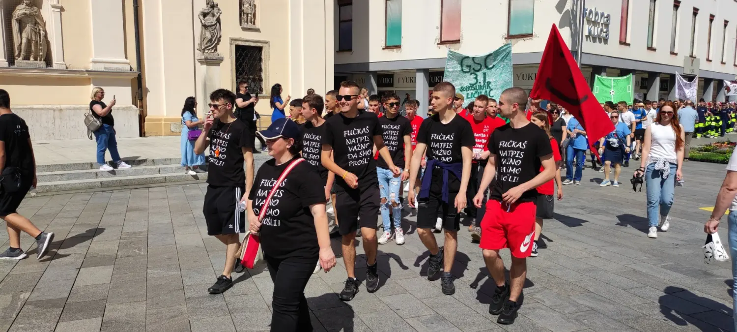 Maturanti,povorka,2024 (7) Maturanti,povorka,2024 (7)